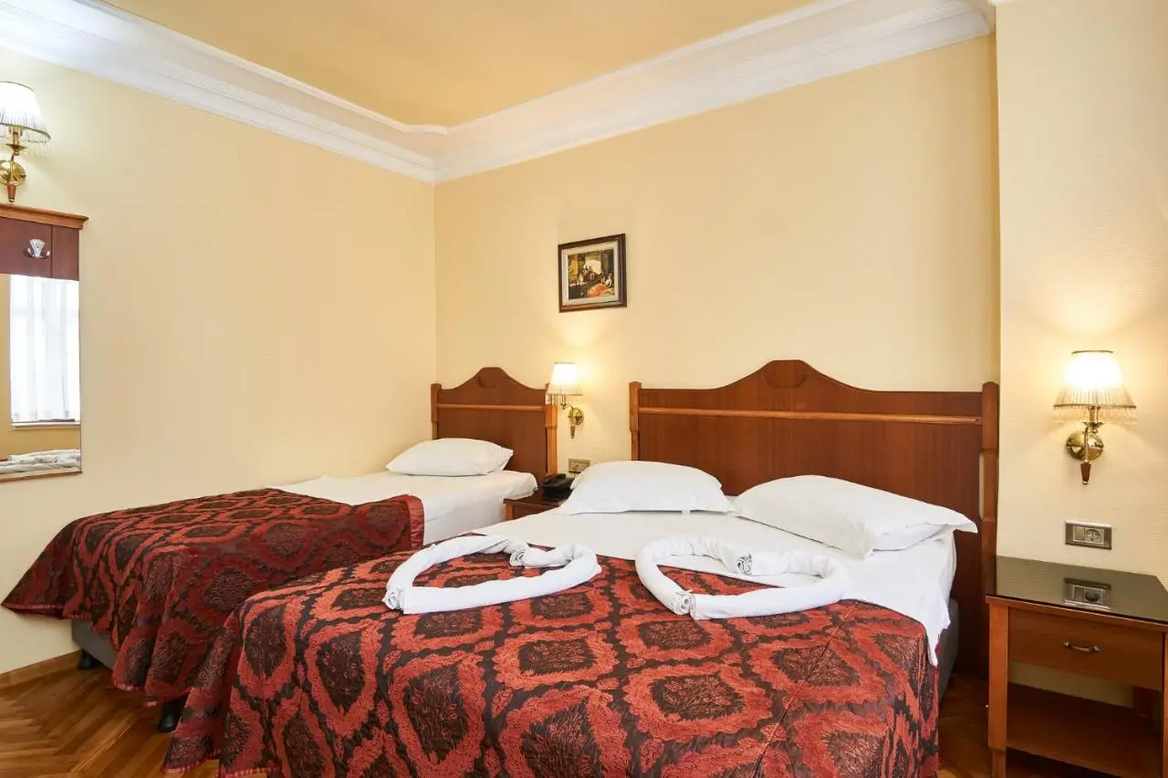 Amber Hotel & Spa