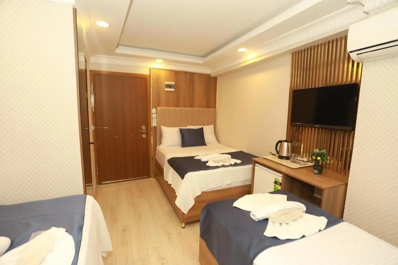 IMMORTELLE HOTEL lord sophiha
