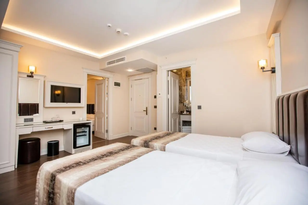 PRAG HOTEL