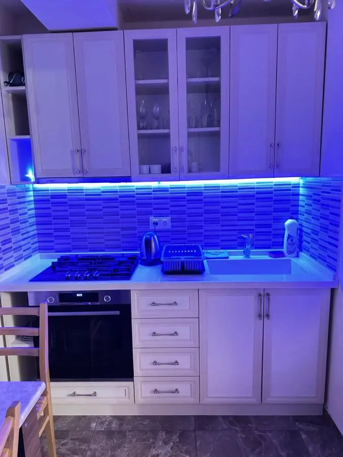 Prime location Apartment with Three Bedroom