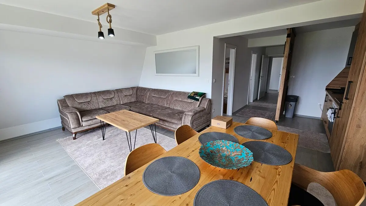 Vlasic Panoramic Apartment 10