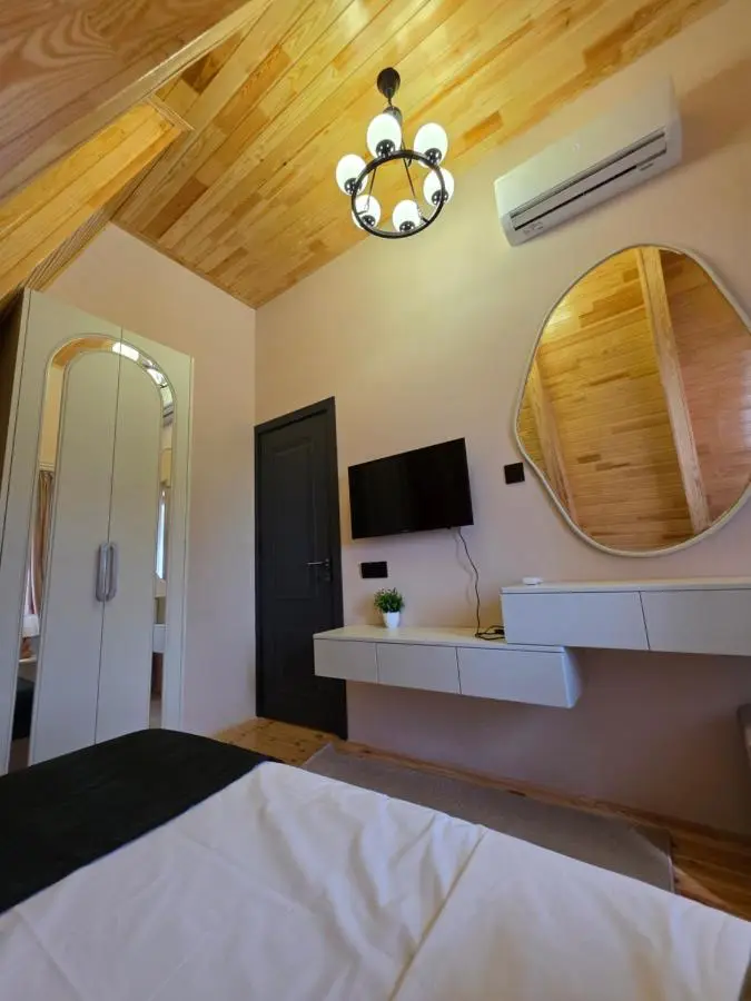 SOLAR Hotel and Restaurant