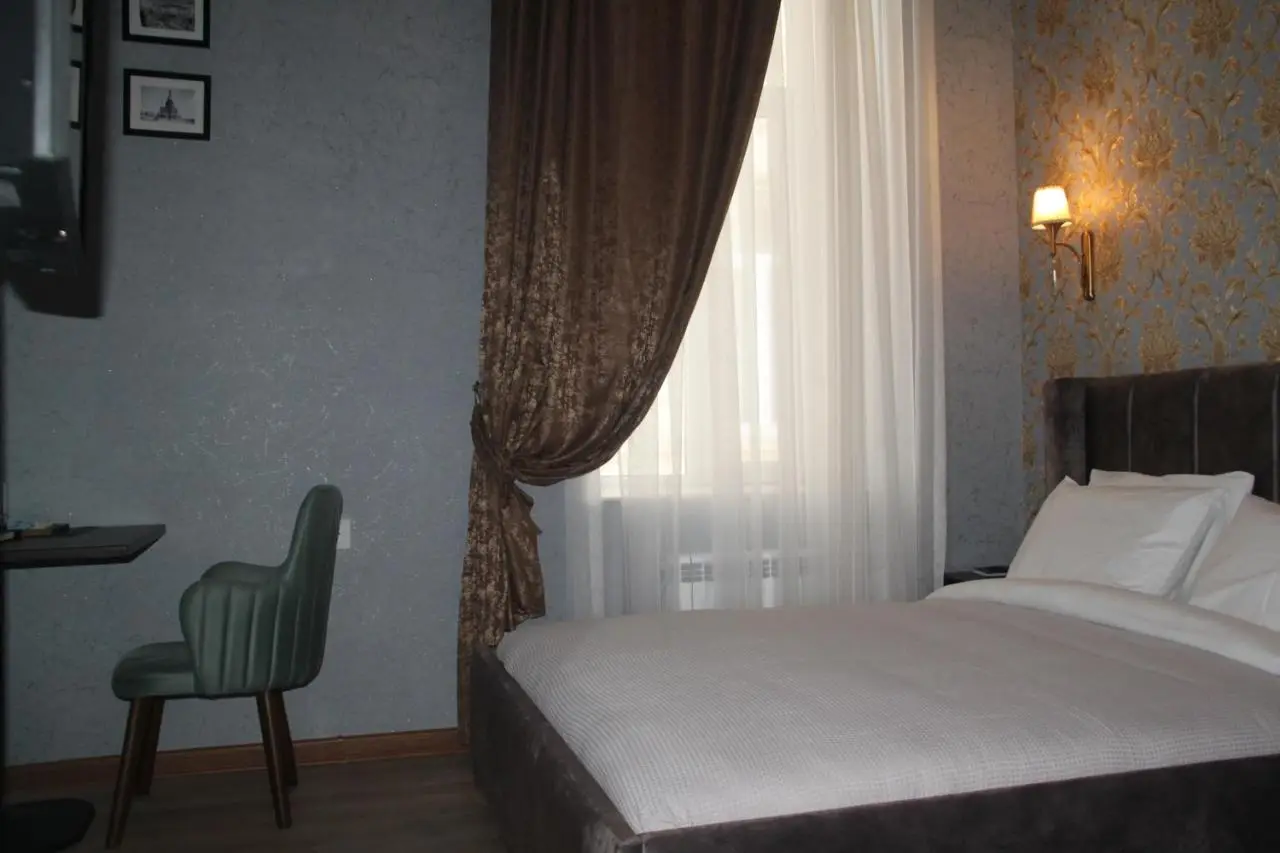 Hotel 1883