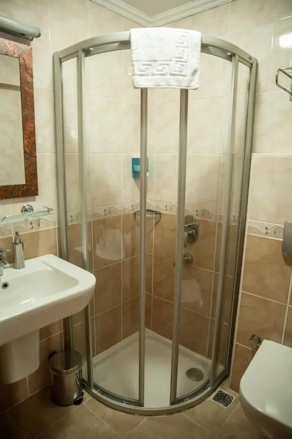 Yuksel Hotel