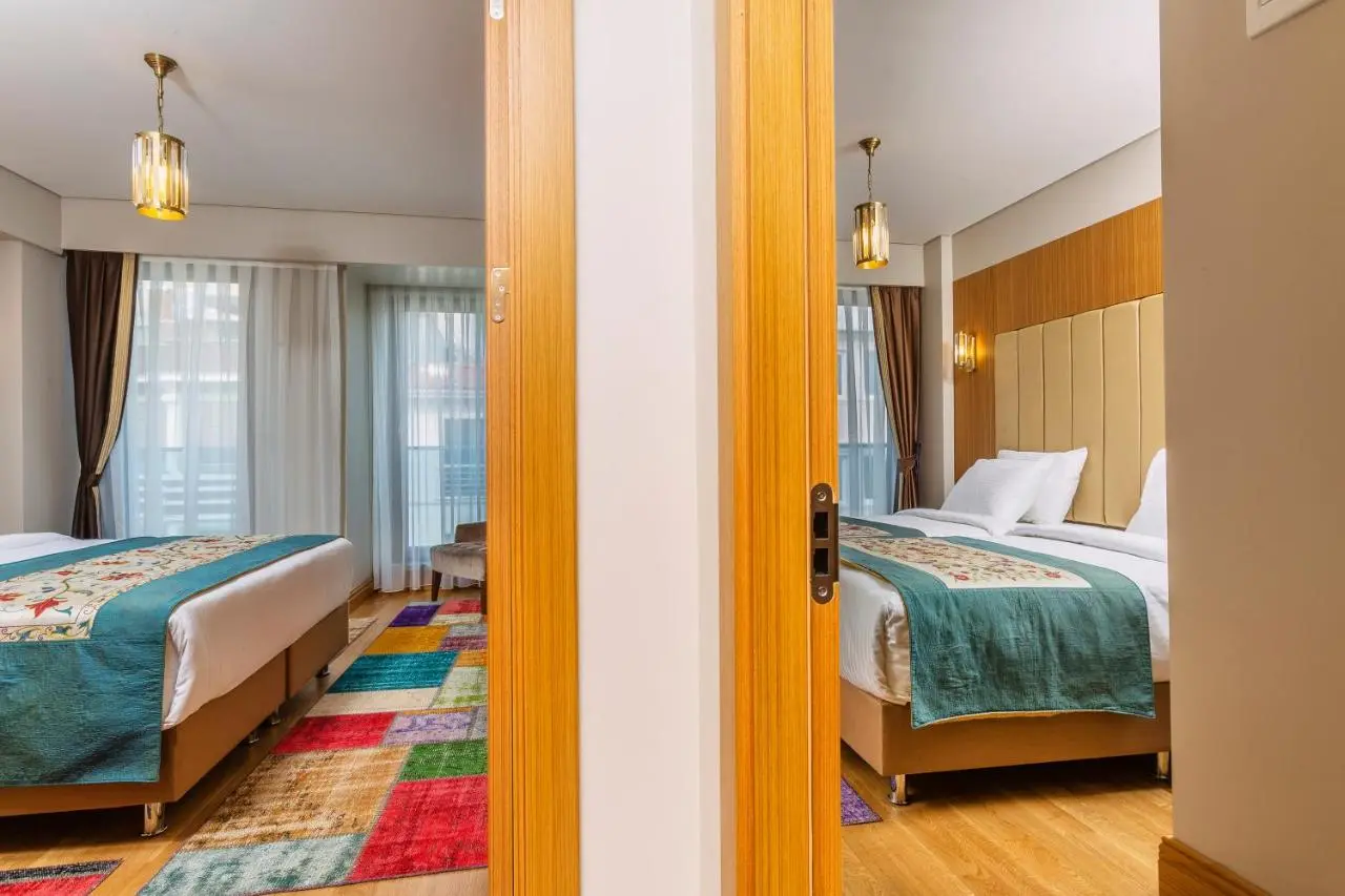 Obelisk Hotel & Suites