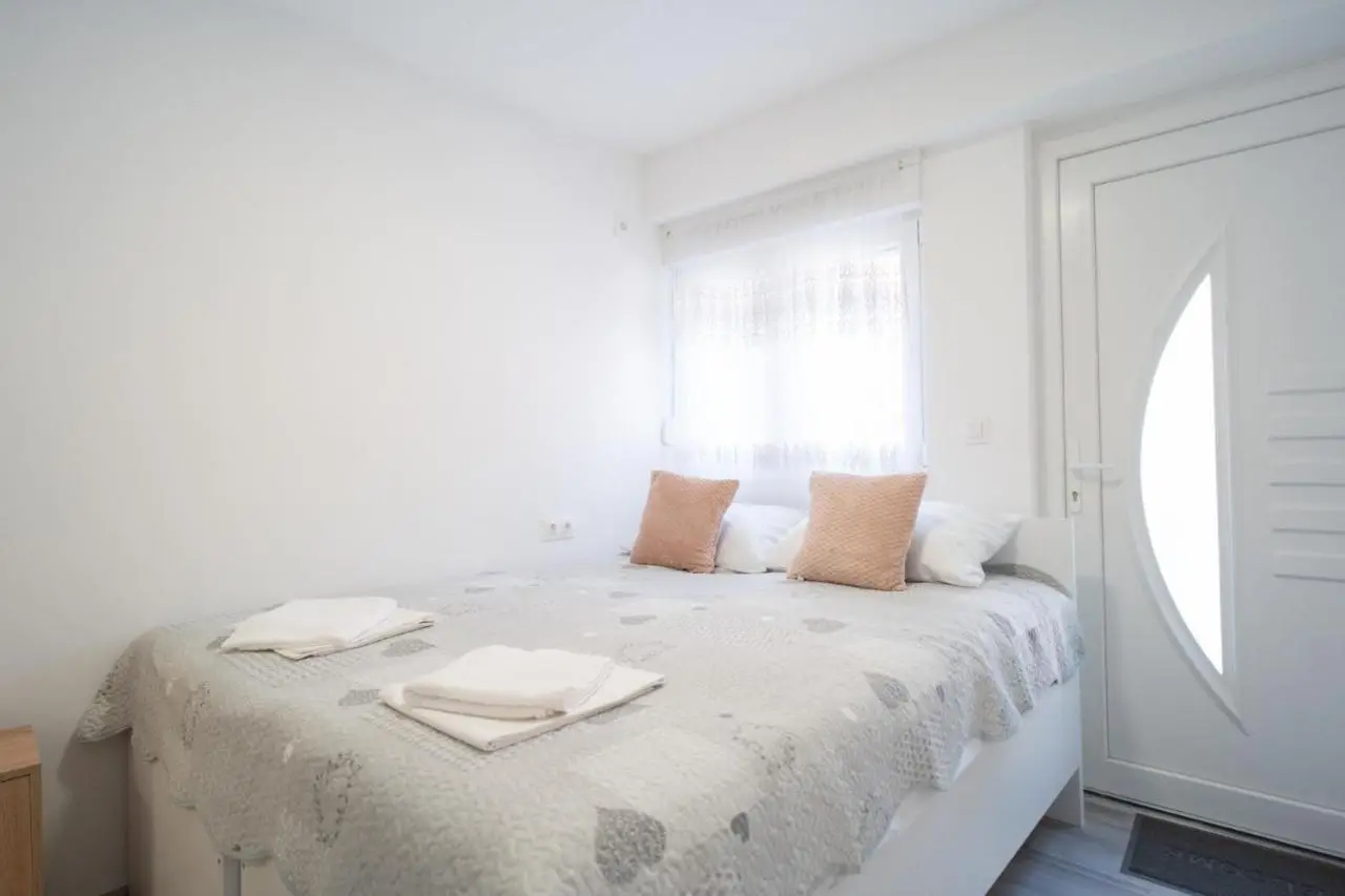 Studio Apartment Green River