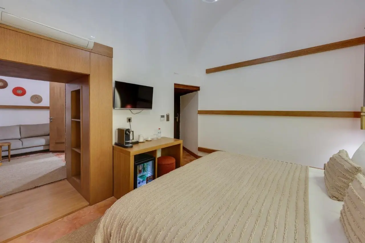 Silk Road Museum Hotel