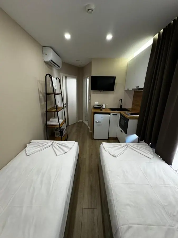 RoRa Studio Apartments