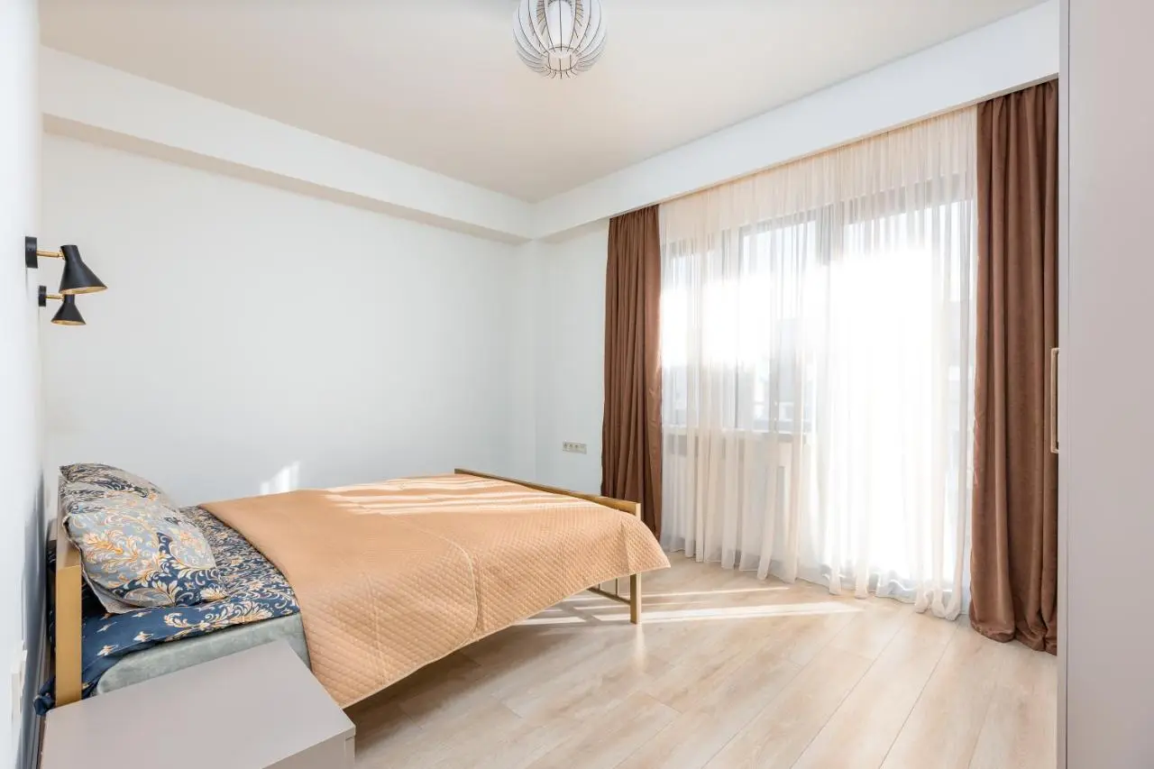 Fresh Air & Panoramic View (Floor 1 & 2)
