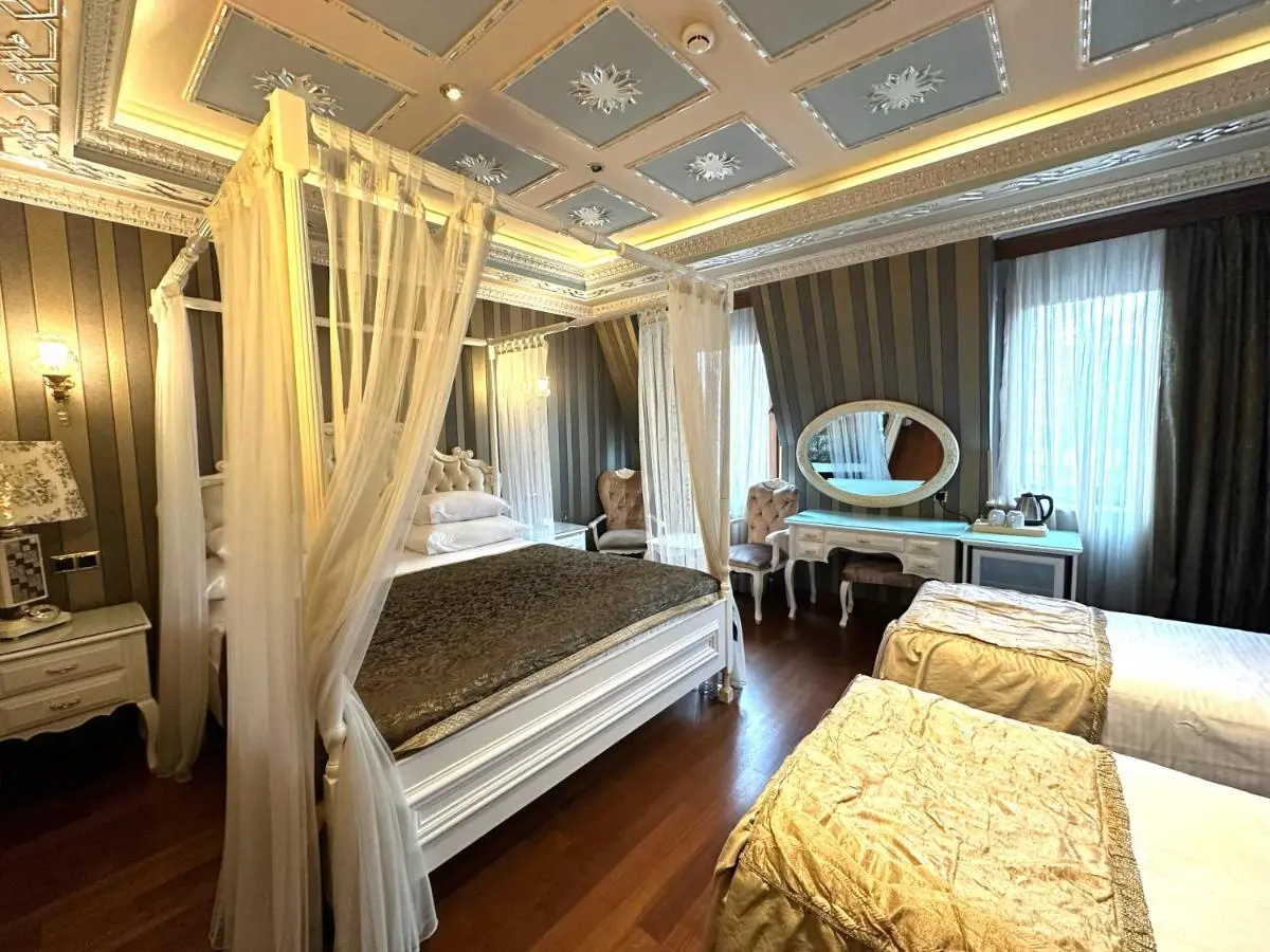 Golden Horn Hotel