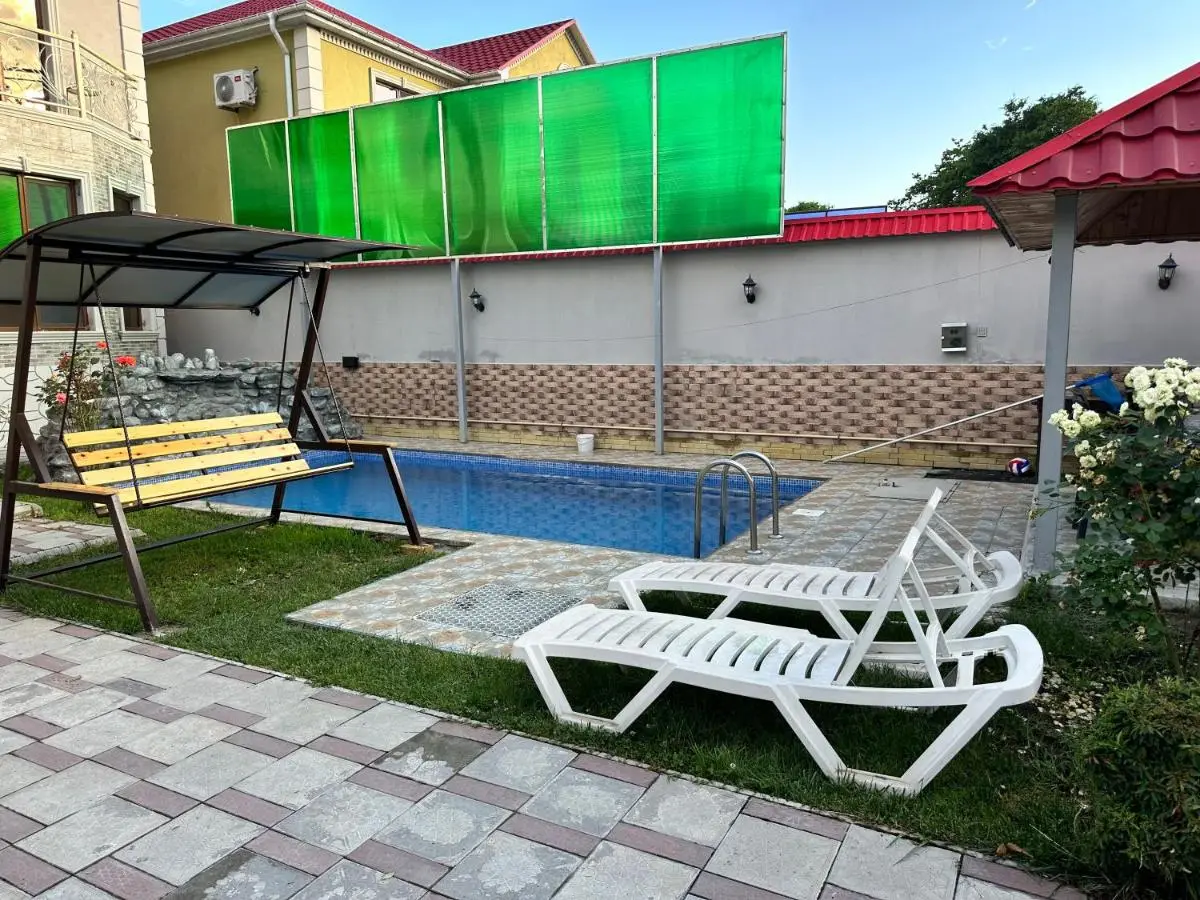 Friend's House