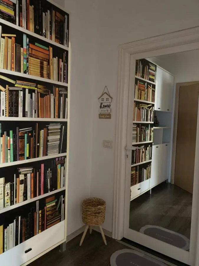 MAin Apartment