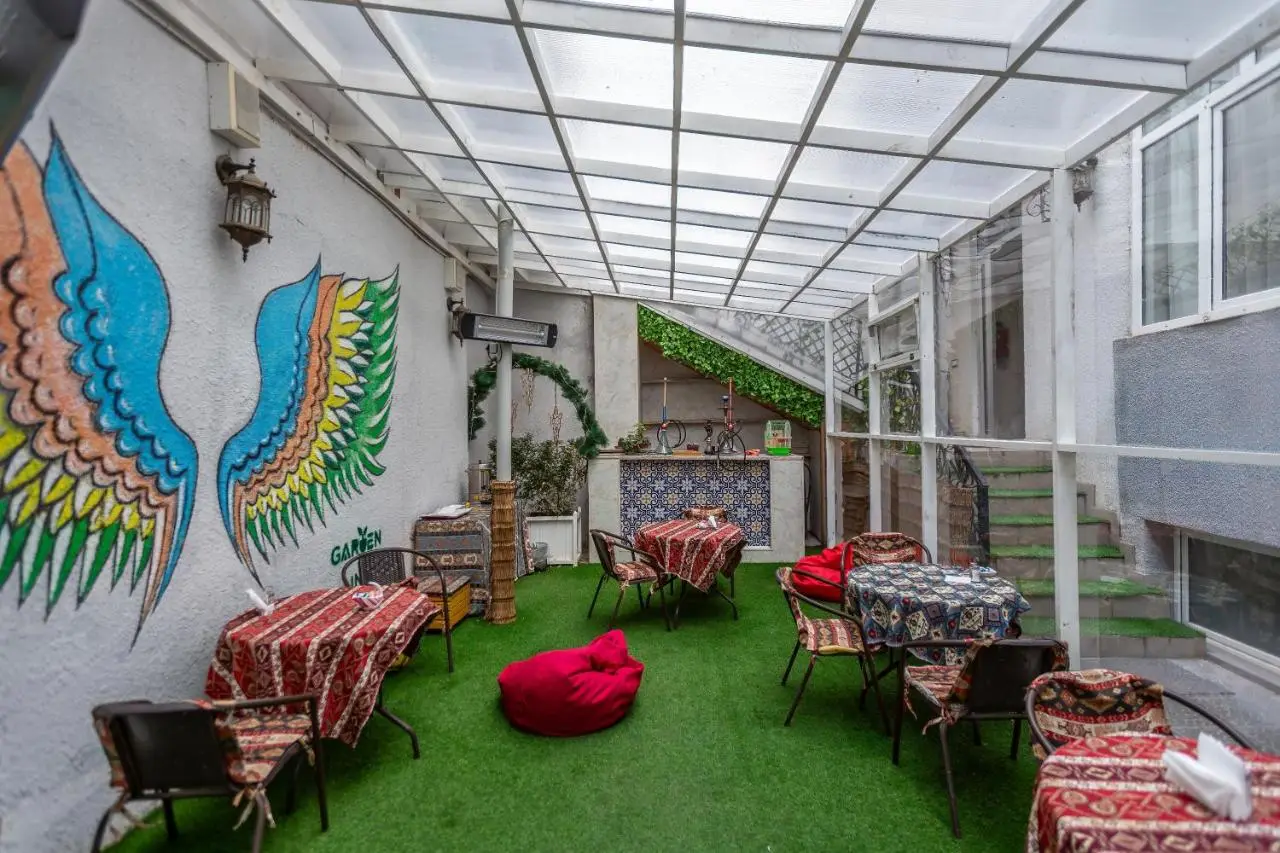 Bella Garden Nizami Hotel