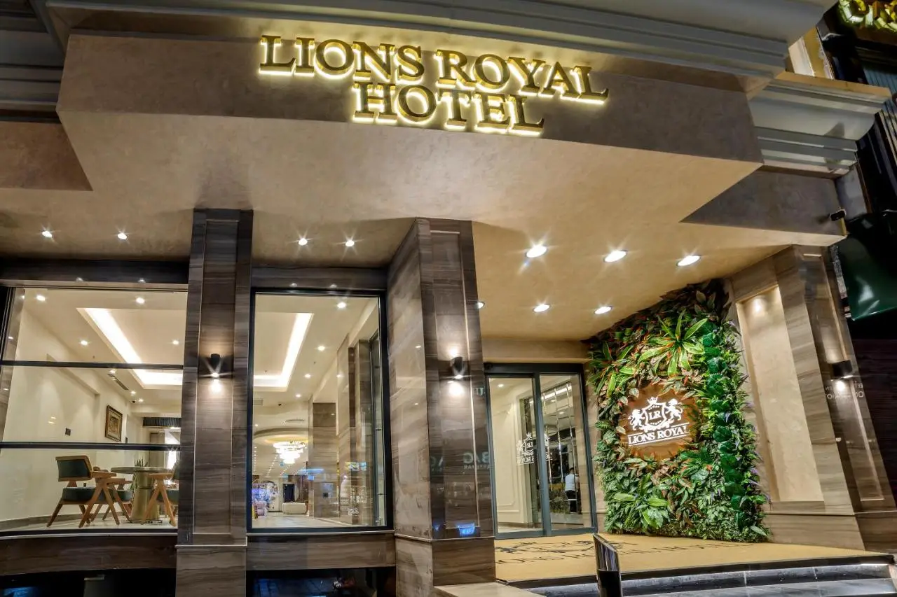 Lions Royal Hotel