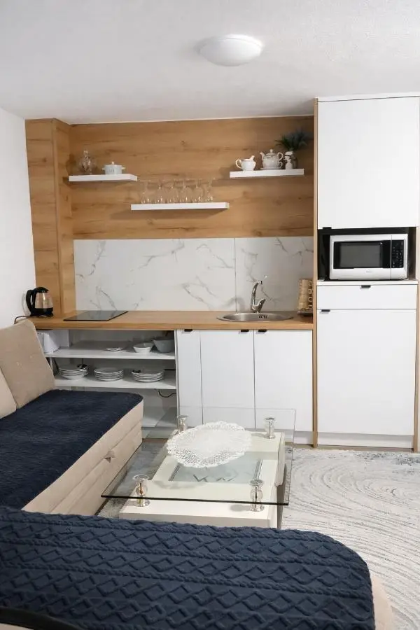 Ćato s cottage