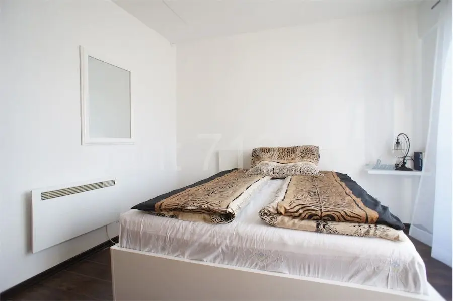 Retreat@Peaceful Flat- FREE PARKING ON PREMISES!