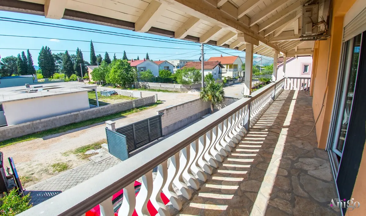 Mostaria House