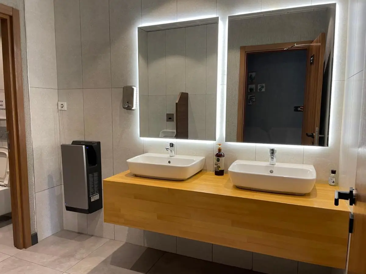 İNNPORT HOTEL