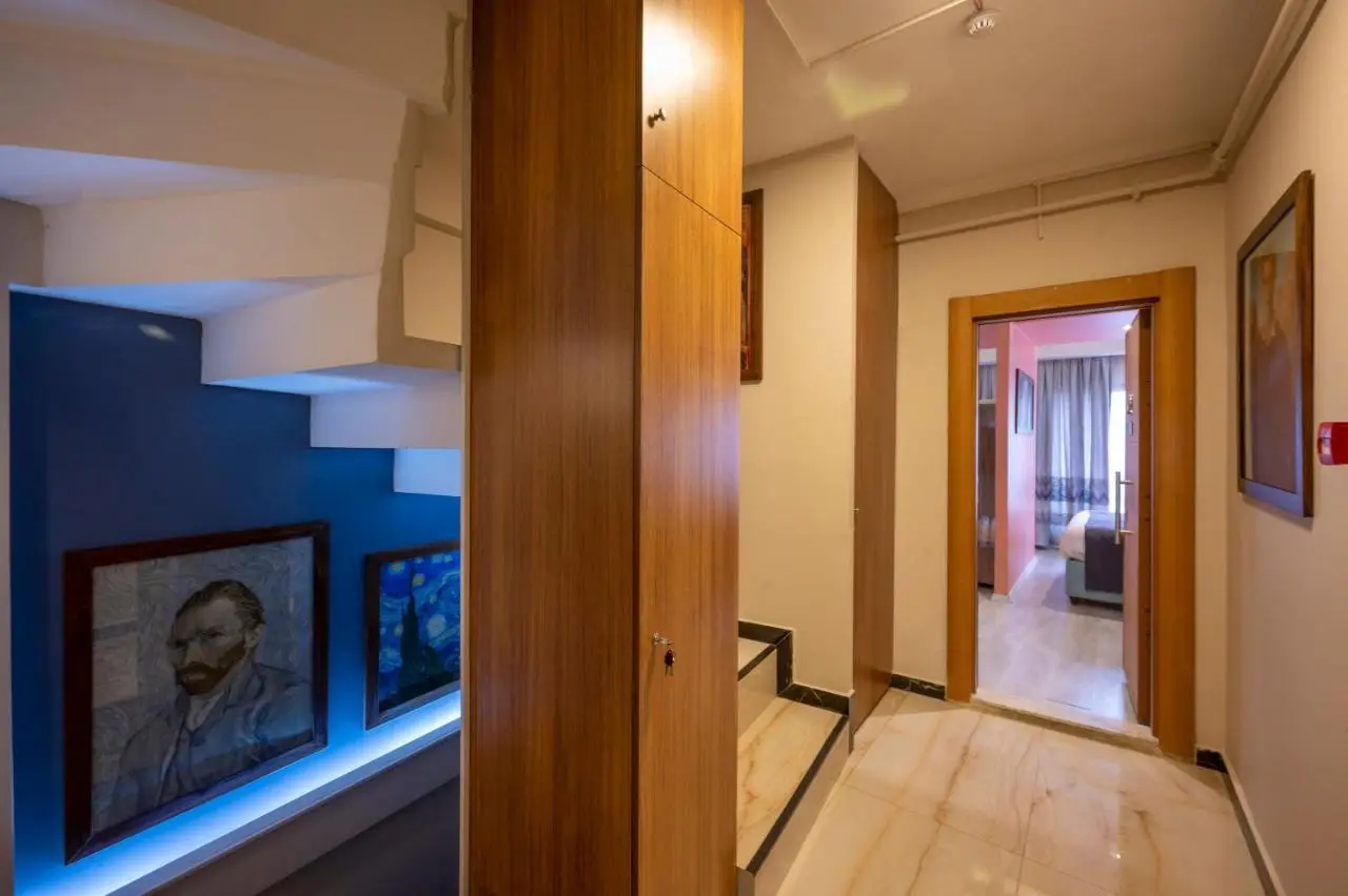 Marida Suit - Istanbul Taksim
