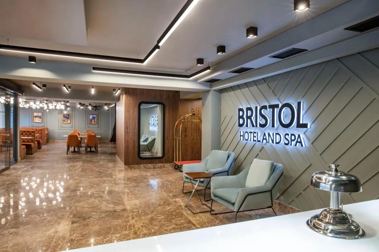 Bristol Hotel and Spa Bakuriani