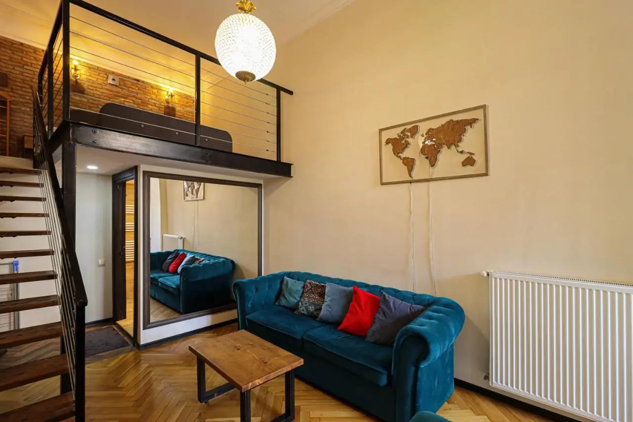 Wehost Mezzanine Apartment