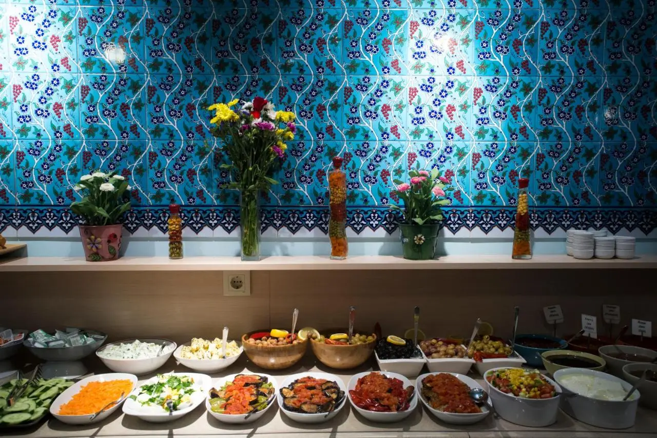 Tashkonak Studio Suites