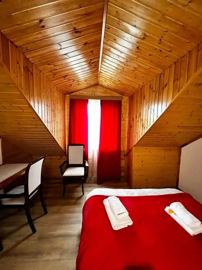 Nino & Irodi's Guest House