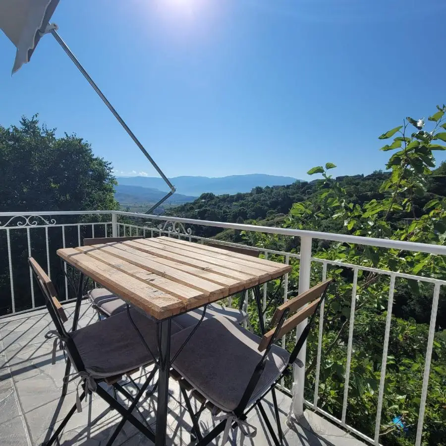 Jona Guest house