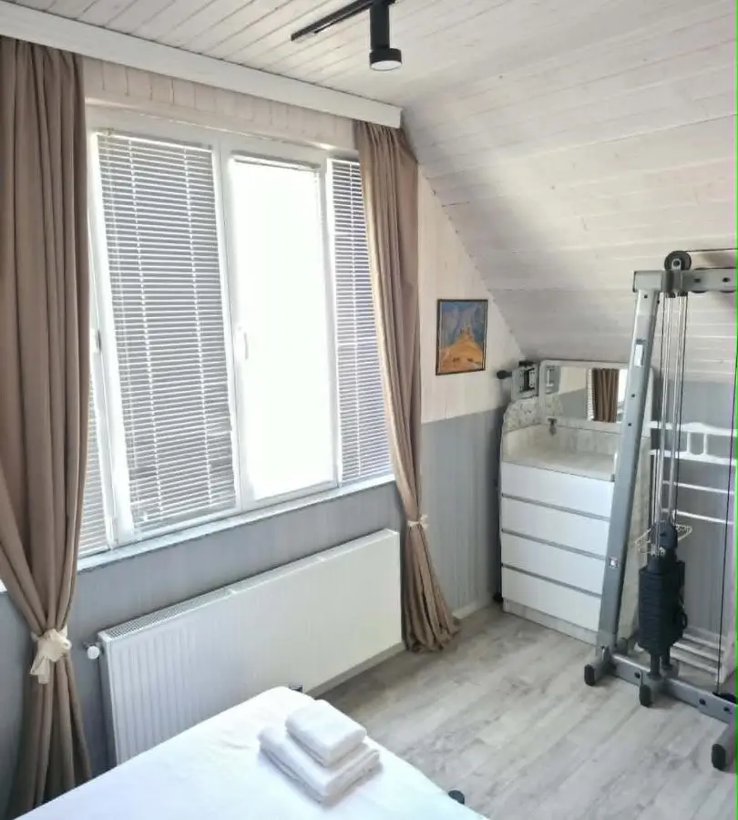 Rustaveli Apartment with Gym