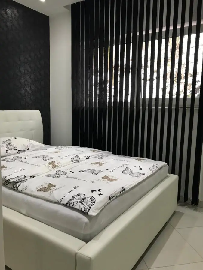 Apartment Ajla