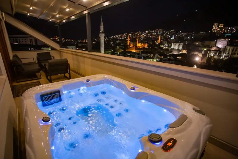 Sky Penthouse Old Bridge with sauna & jacuzzi