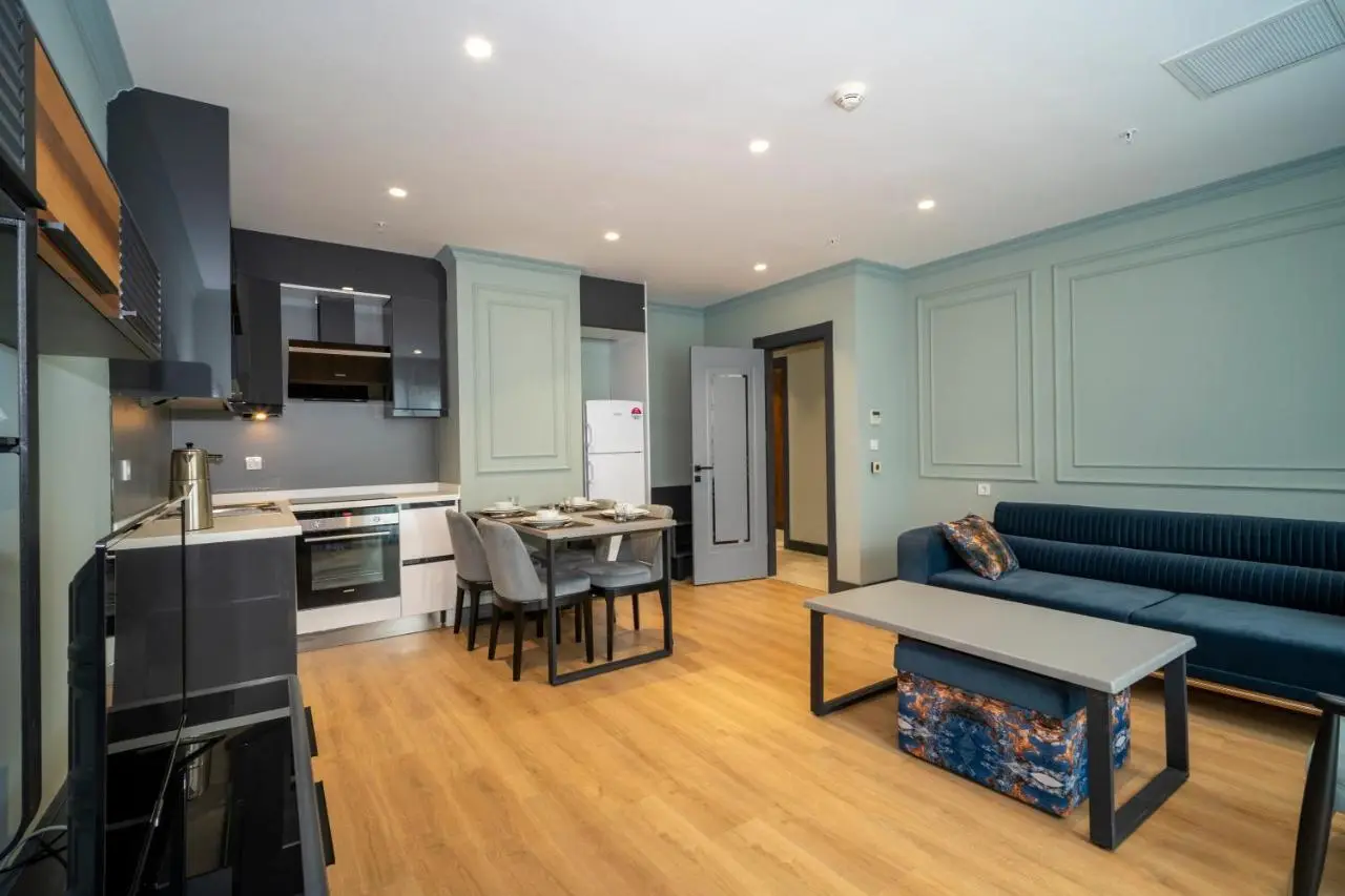 Rusel Park Residence