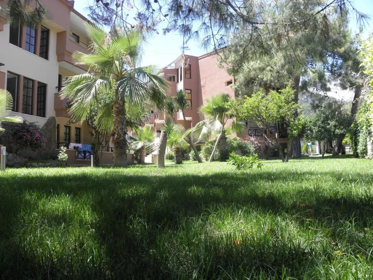 Aleria Belport Beach Hotel