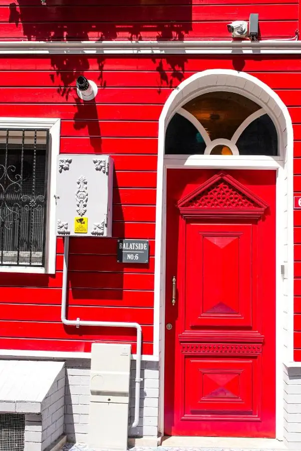 Balat Side Apart
