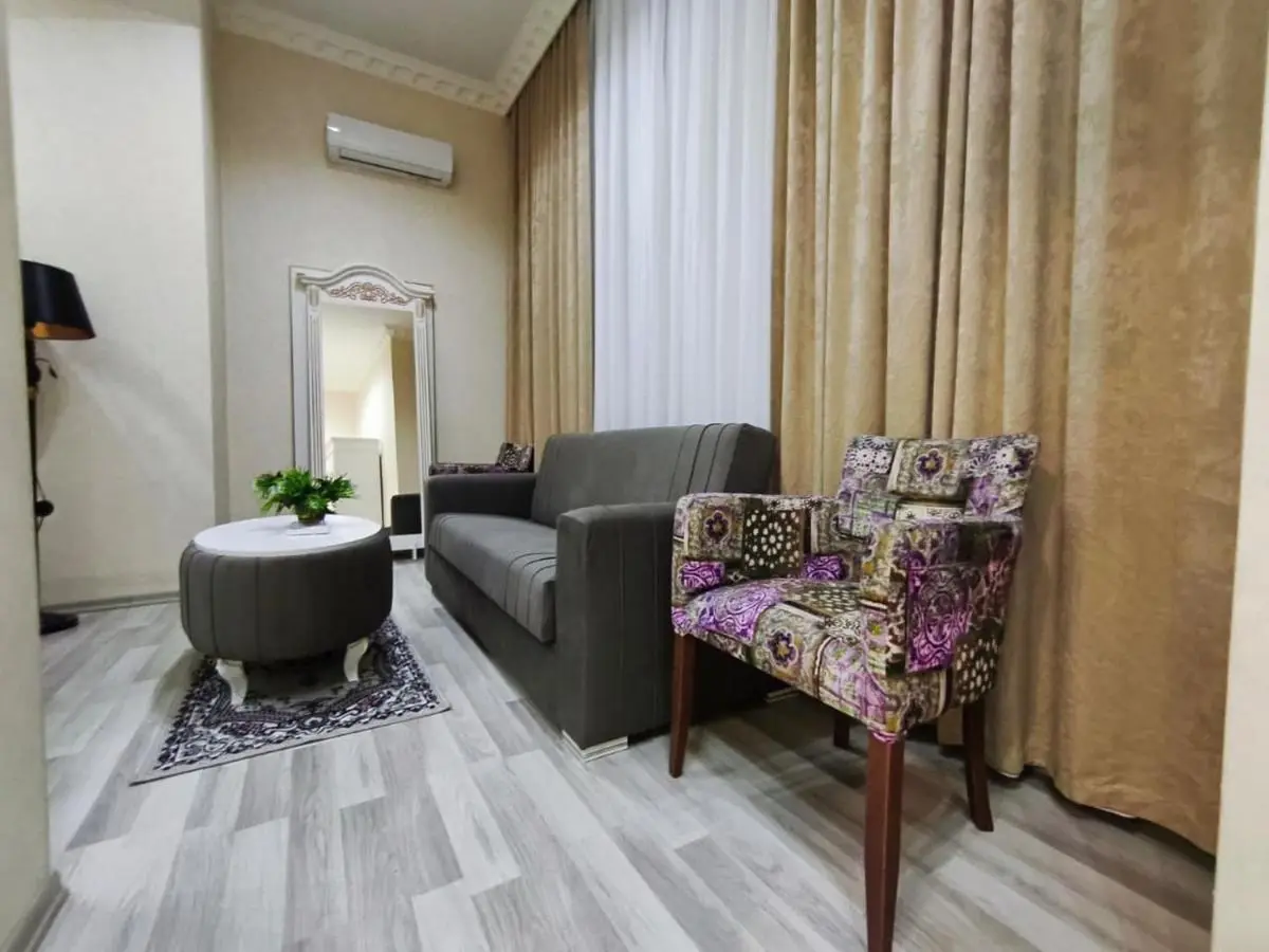 Nizami White Hotel City