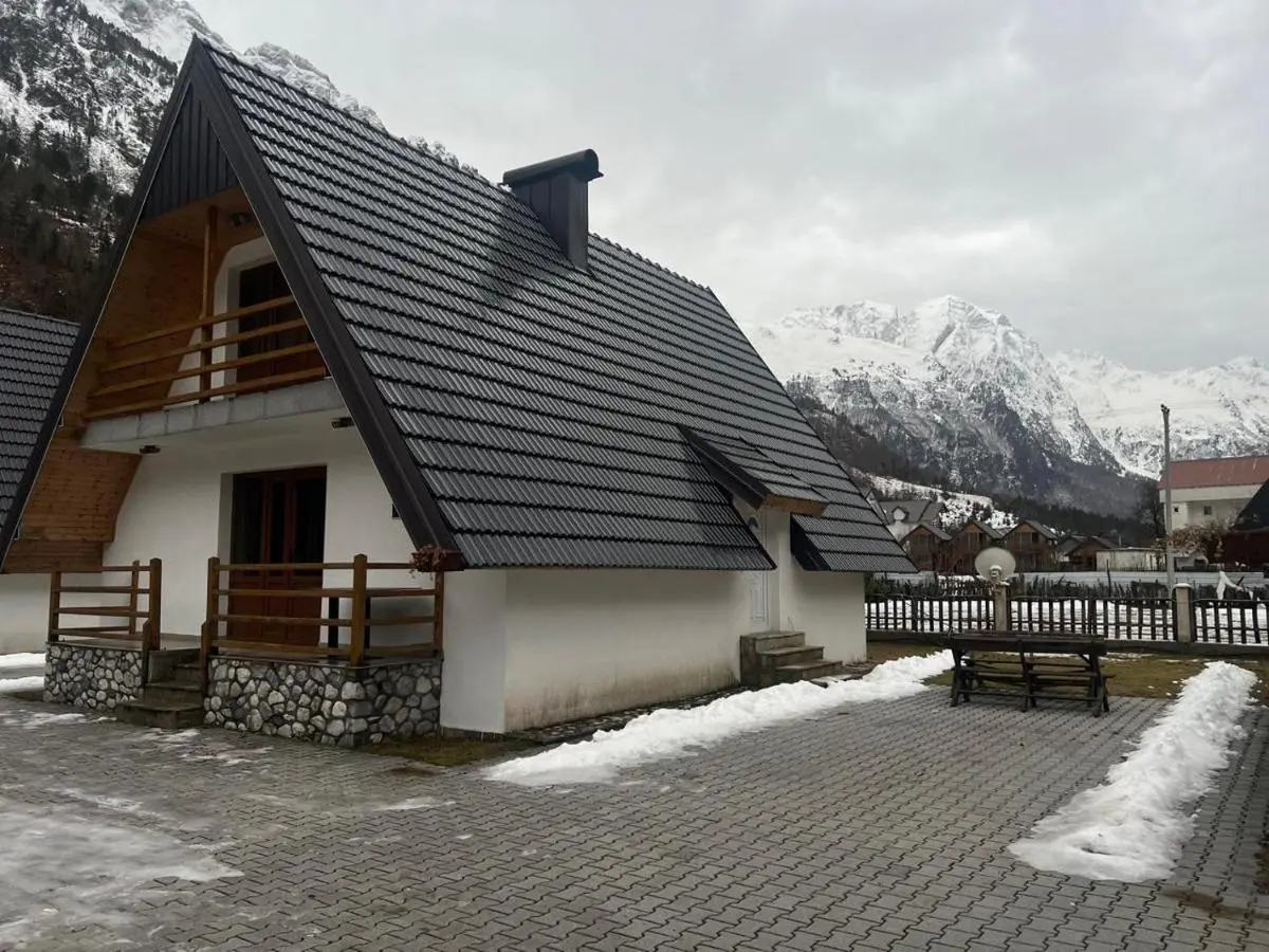 Bujtinat e lugines Valbone