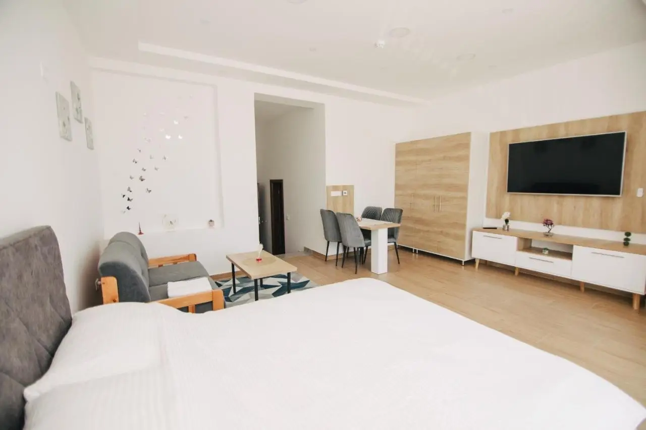 KS Apartments