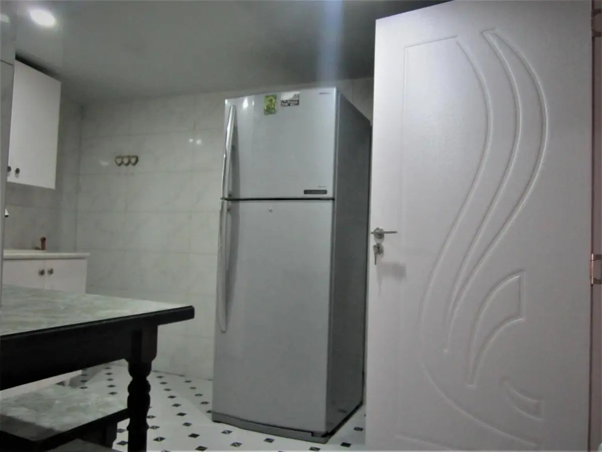 Apartment 19