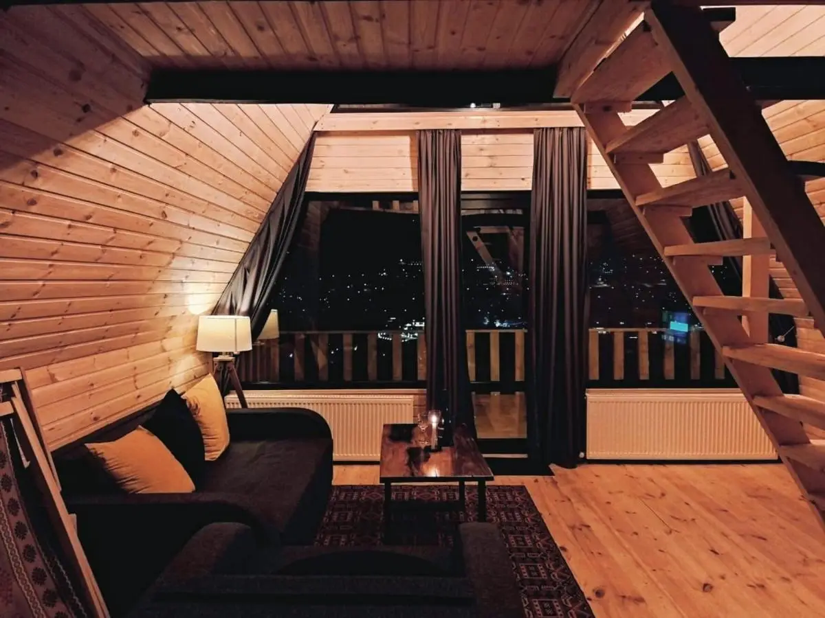 Little Wood House Gergeti