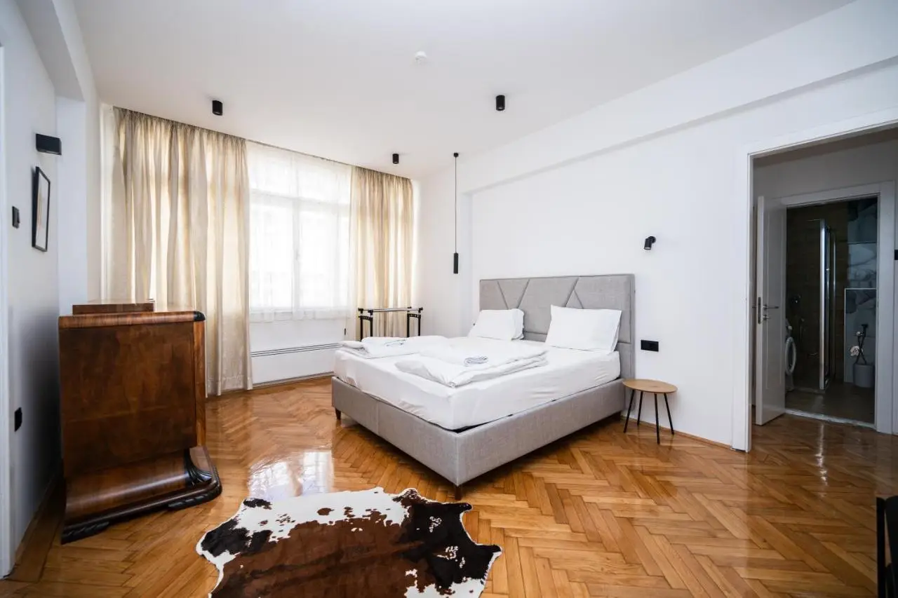 Design 150m2 Three-Bedroom Apartment - Titova Street