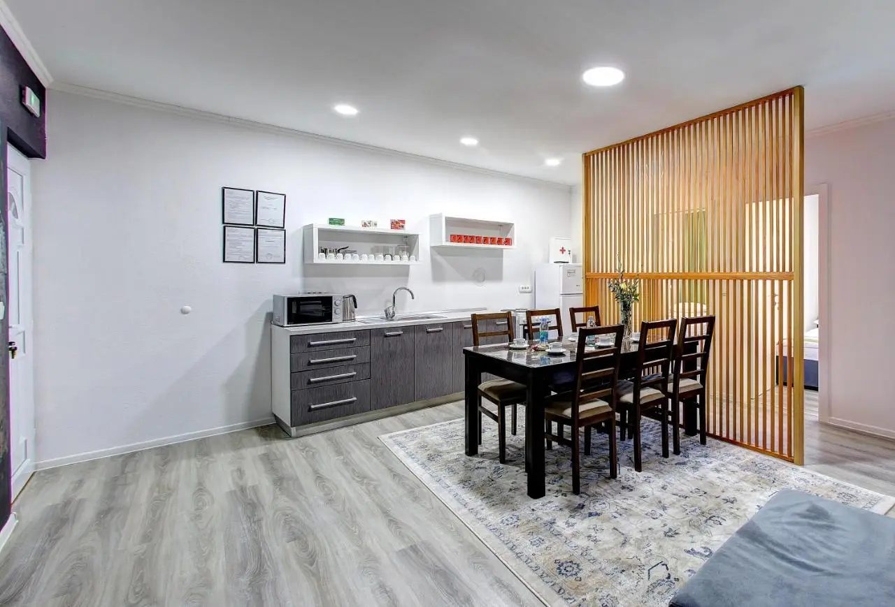 Guesthouse Check In - Apartments & Rooms