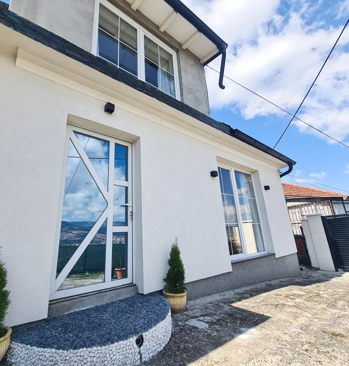 Duplex with Unforgettable Views