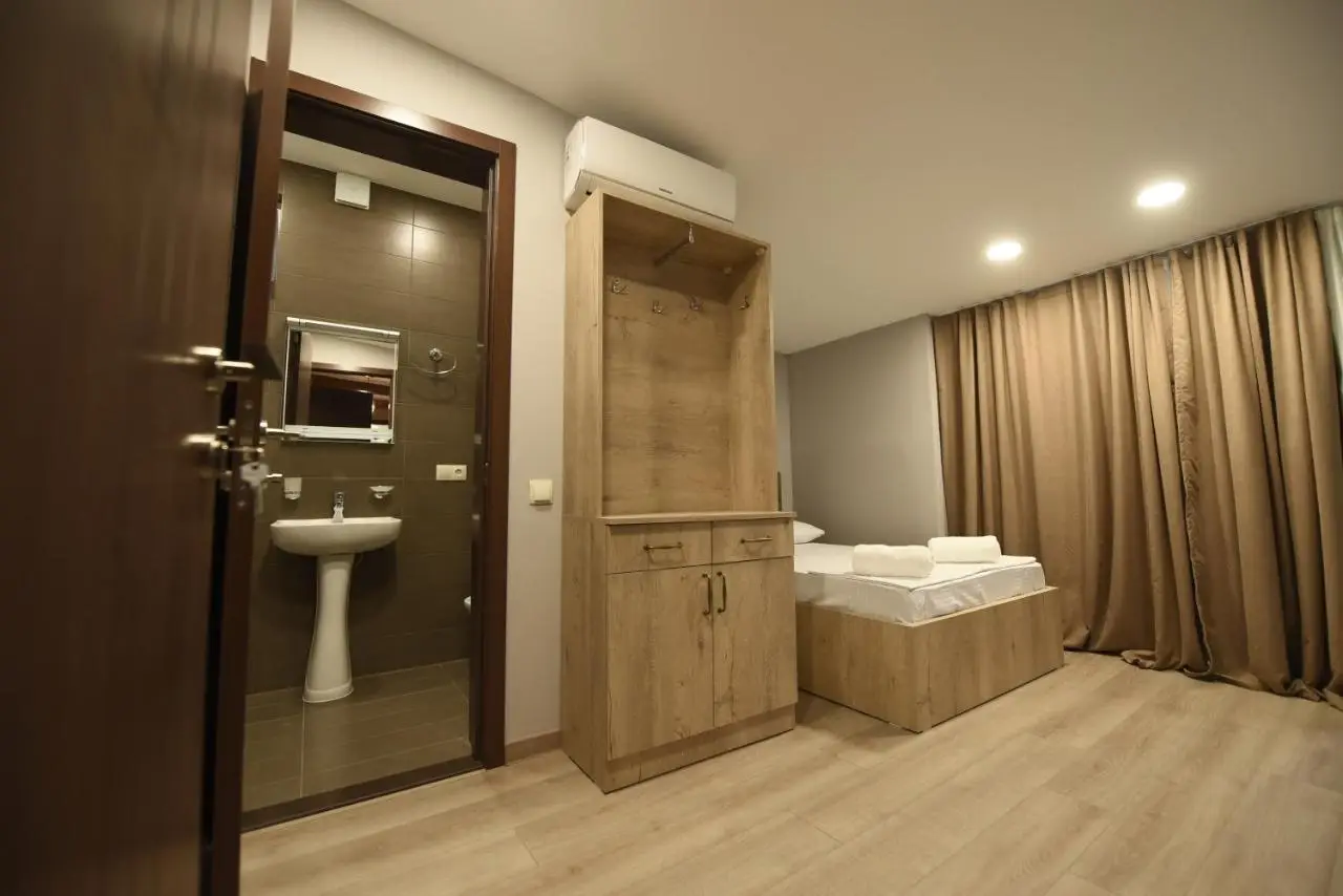 Family Hotel Avlabar