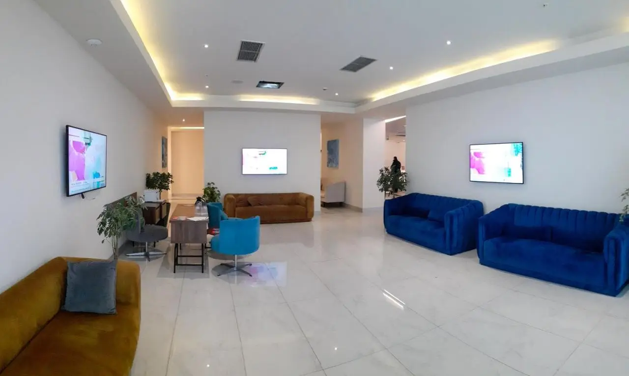 Only Front Sea View, No Side View, Wonderful Panorama, High Floor, Location Guarantee