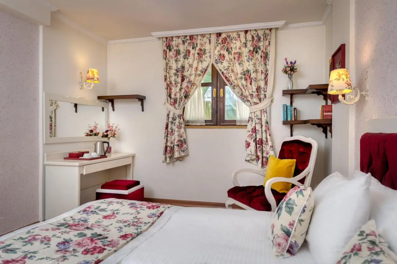 Adalya Port Hotel