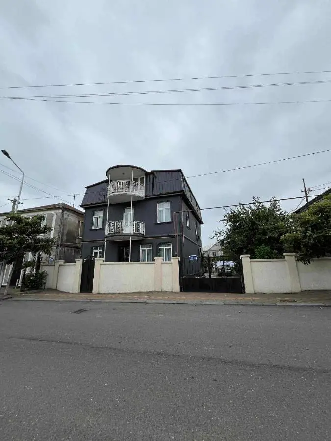 mano guest house