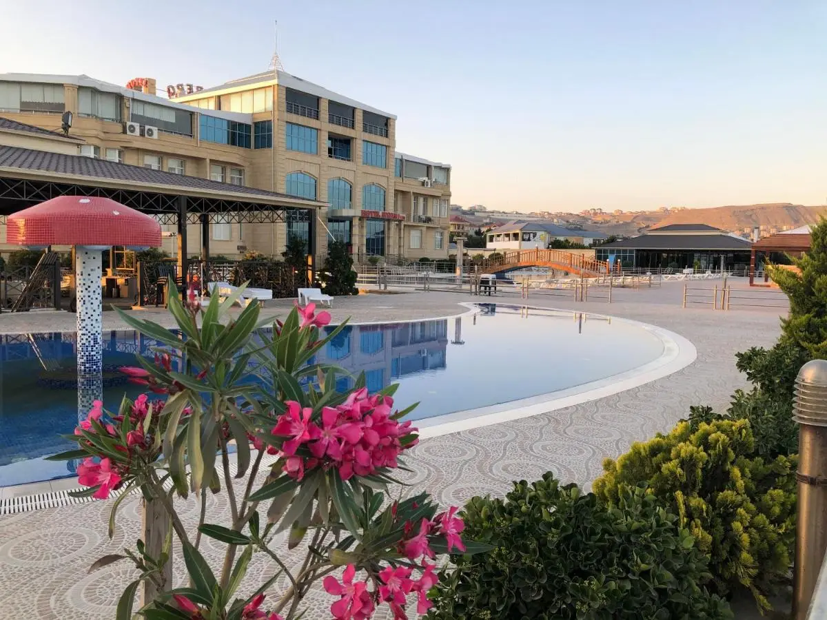 Aysberq Resort