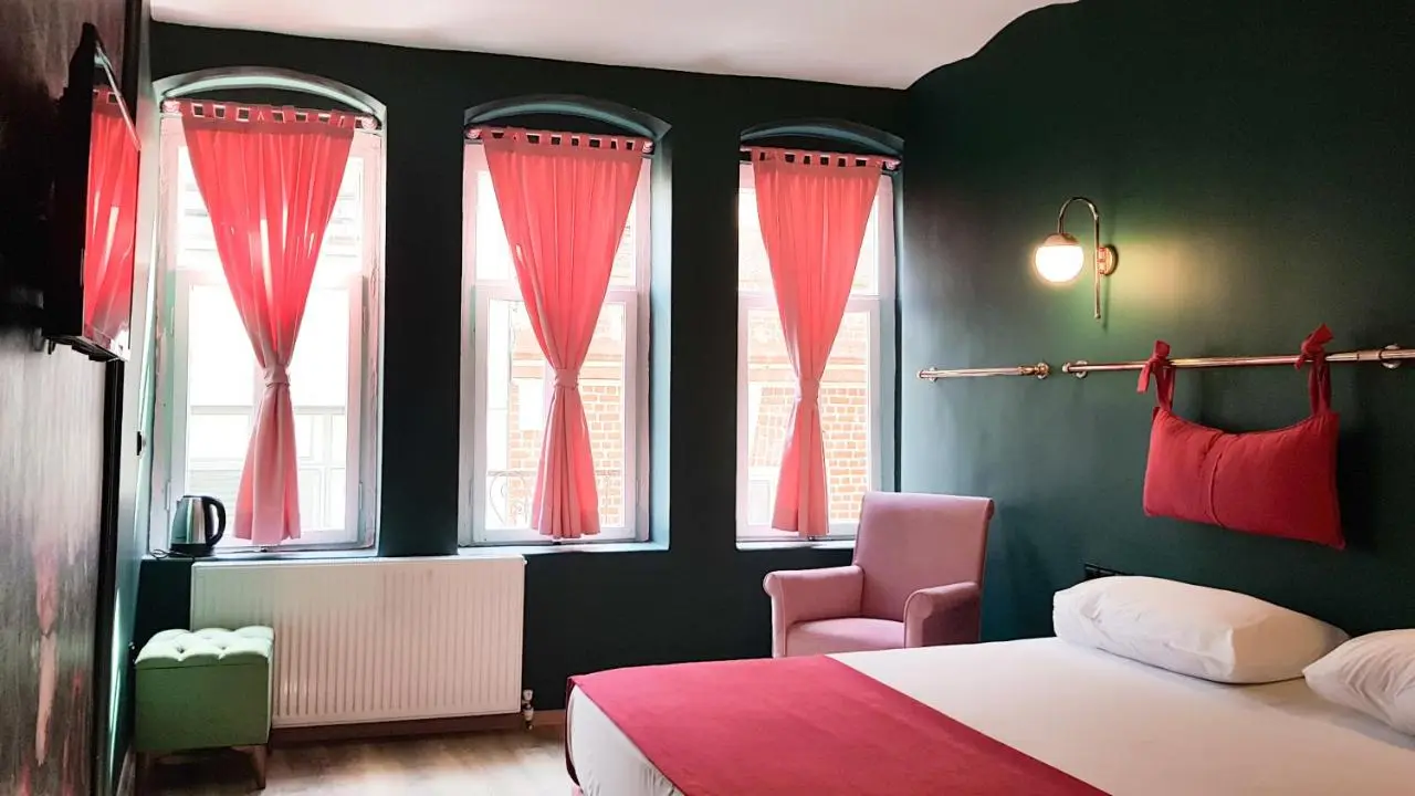 Casa Rosa Suites
