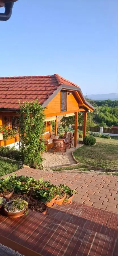 Bio Garden Cottage Sarajevo - Kremeš, Vogošća Seosko domaćinstvo Pogledine