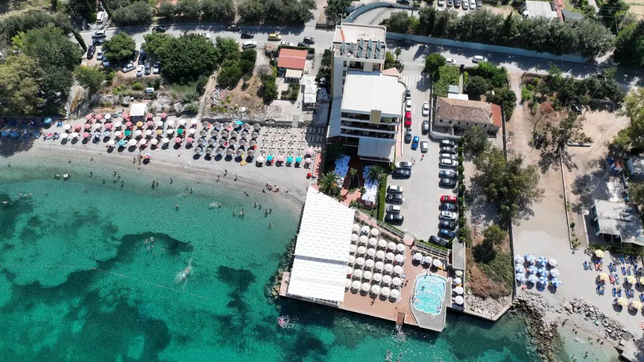 Paradise Beach Hotel